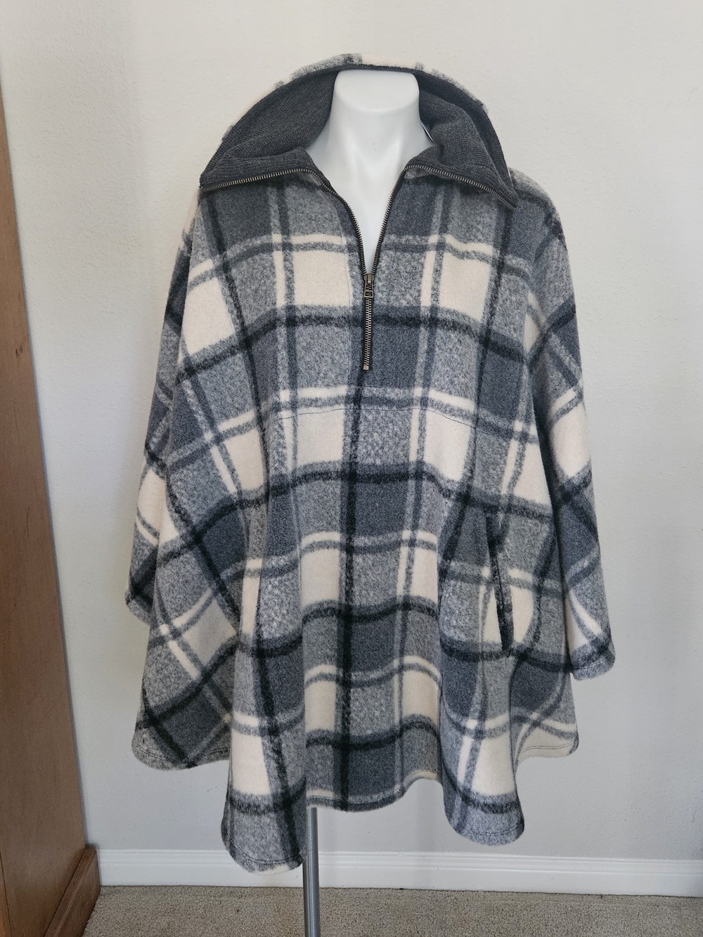 Free People Plaid Half-Zip Hooded Fleece Poncho - Cream & Gray